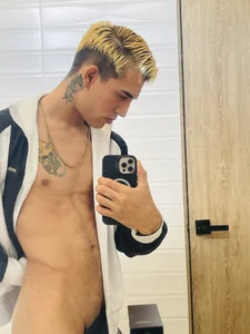 FUCKING_GUYS2 ALEXANDER Pic 4