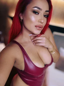 EmyHilton Sweet enough Gambar 2