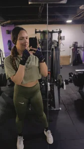 Bianca____ Entrenando en el gym. 🦾🍑🦿🏋🏻‍♀️ Hình 7