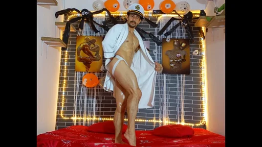 alessandro27yleonora pareja sexy en Halloween 2025 Pic 7