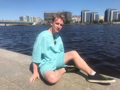 AlexxSweet photo while walking Hình 3