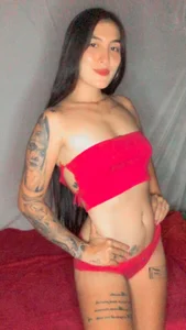indecent-single-mother's photo