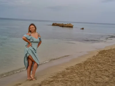 SallyVerda Turquoise waves of Cyprus Immagine  6