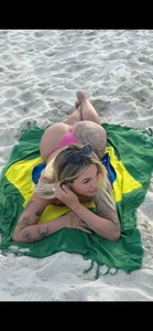 Ambervlog Public Pic 4