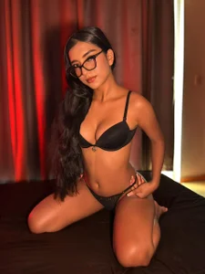 ZaraAndCamilo Public Pic 4