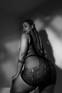 CamilaOrtiz_ B/W 🖤🤍 Pic 2