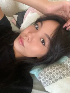 FreedaKulow thinking of you👉👈  4টি ছবি