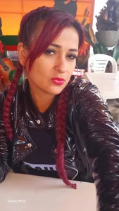 A little about me!! od AndreaPink2024  7 snímek