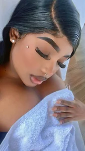 karol_white_ Black mode 🖤 Pic 3