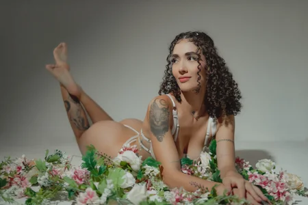 samantha_rogers Rose Elixir 🌹 Hình