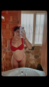 Zoe_mayers Ok te beach👙🏖️ Foto