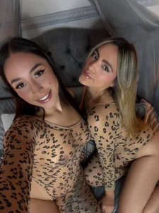 maggietime A hot kitty's for u!🔥 Foto 4