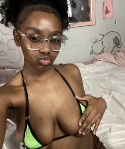 Aishadavis ME💚 Poză 4