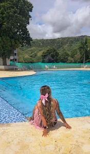 _Mia_Brunette_ 🌸 Gambar 2