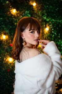 abby_jones2 Merry christmas 2025✨🎄  3টি ছবি