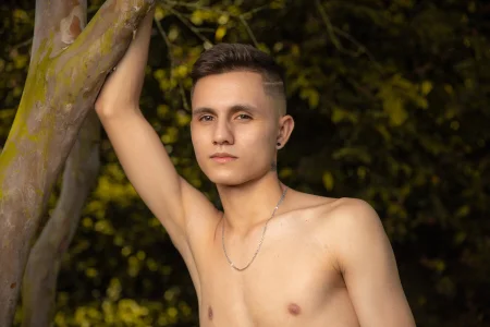 Public od DustinLevine  3 snímek