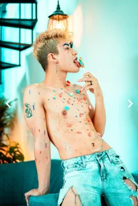 Theo_Rowan When he was blond Pic 4