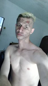 Badboycze Public  3টি ছবি