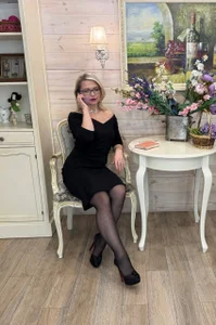 Gloria_Lovely Business style Pic 5