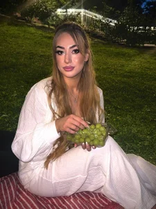 ReneeNunz Public slika 3