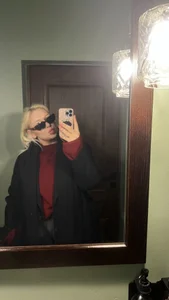 HollyBuffin Public Pic 5