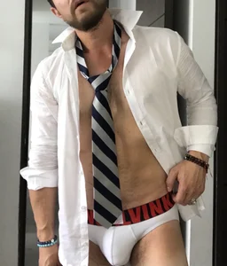 Mnchox: Erotismo ( 3 фото)