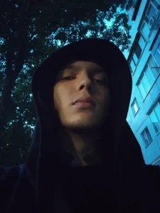 Jenny_Couple Public Pic 4