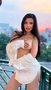 Melany_Ass In white зображення 5