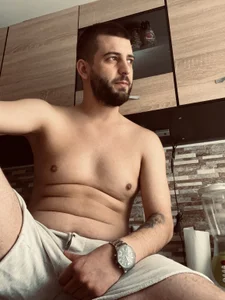 Pablo_Hornyguy95 Public  4. fénykép