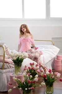 MelissaLiss: Melissa in flowers🌷 ( 3 фото)