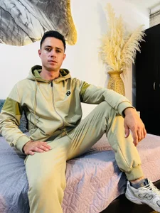 LoganKush_Public Bild 4