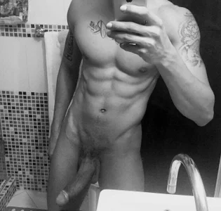 mmmm de ethan_dalton_  2 Imagens