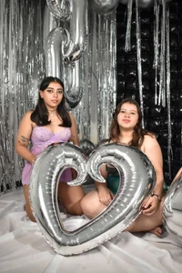 Laia_and_Aloby Sexy girls Foto 7