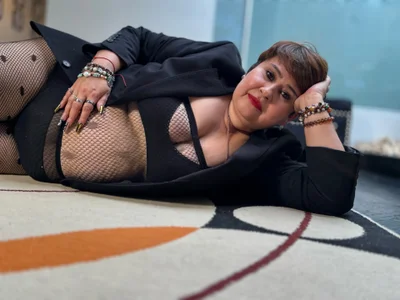 Horny Secretary💼 de Sasharosee2  5 Imagens