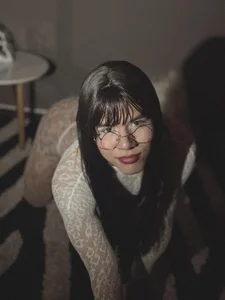 Lana_Presscot Kiss me, touch me, make me yours, let's be one! Pic