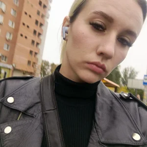 KellyyBrowny Public slika 5