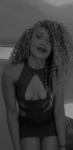 Black-gem18 ALL YOU NEED IS LOVE AND ME Bilde