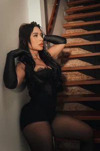 IsabelBornner 𝑵𝒐𝒊𝒓 𝑺𝒆𝒅𝒖𝒄𝒕𝒊𝒐𝒏 Poză 2