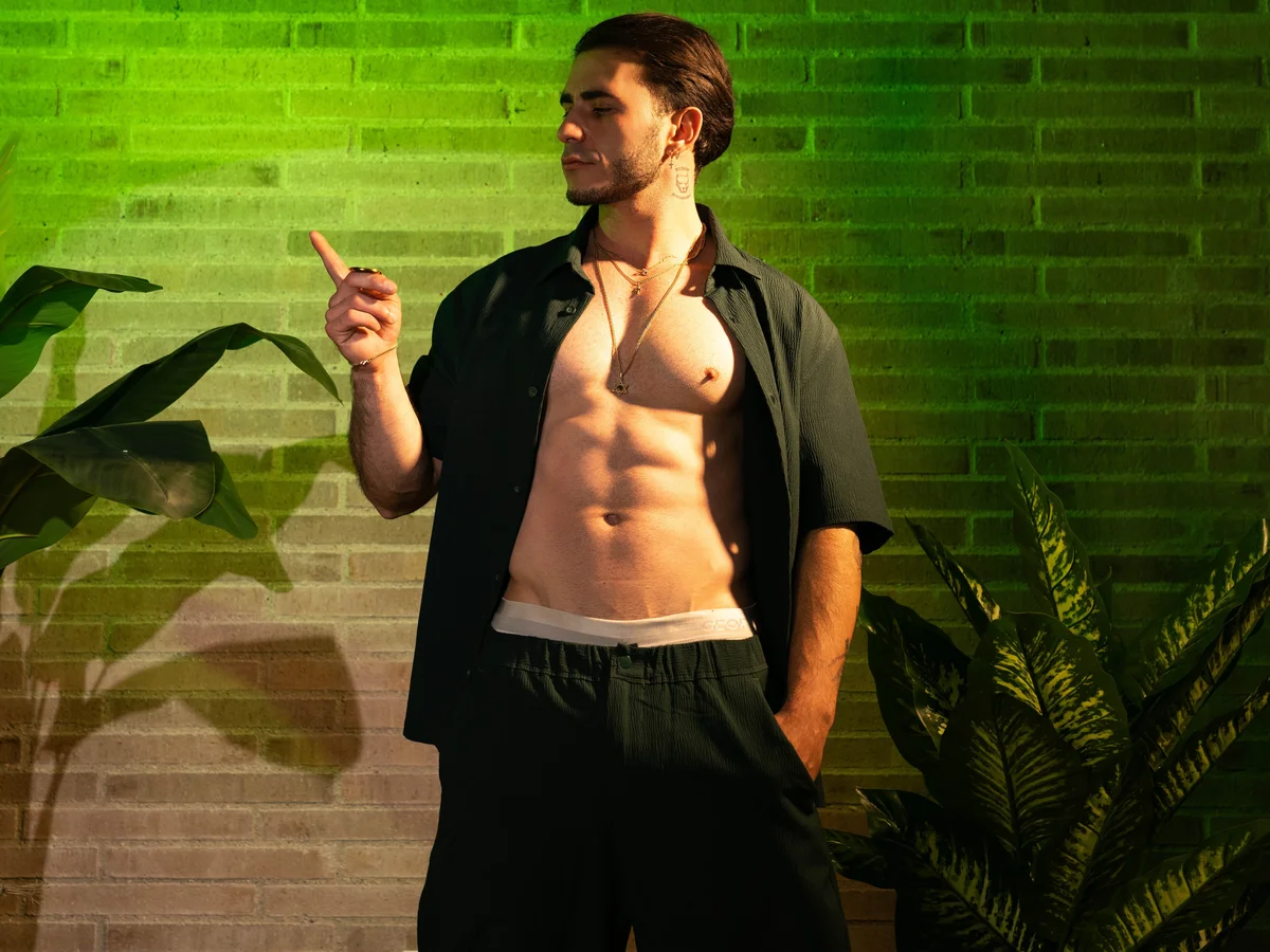 Latino_stud4u Trending Plaatje 2948