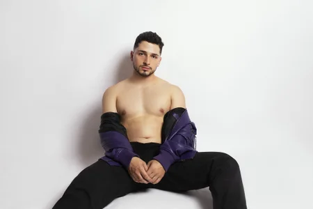 NICK_MOSS_Public图片