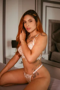 TaniaSmith1 Seduction and temptation 😈 Pic 4