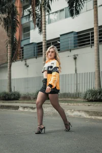 RebeccaHudson ⚡ P O W E R G I R L ⚡ Pic 4