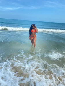 _anna-hott Beach!💙✨ Foto 4