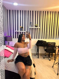 Zdjęcia AprilBom Cutie: 