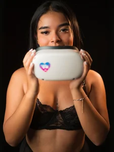 KendallRosse_ kullanıcısının VR model albümü -  4 fotoğraf