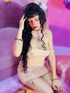 Samantha_SmiithのHot zone 🔥の 3枚の写真