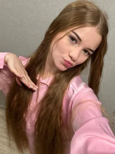 EffieFruin Something about pink makes me smile 💕  4. fénykép