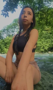 melanie_hills meditation en nature Pic