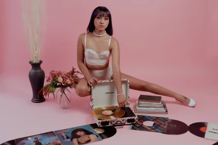 I went back to another time and I felt sexy od emilyruiz1  snímek