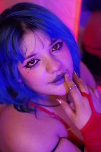 Sherry_Boomm neon glow Pic 3